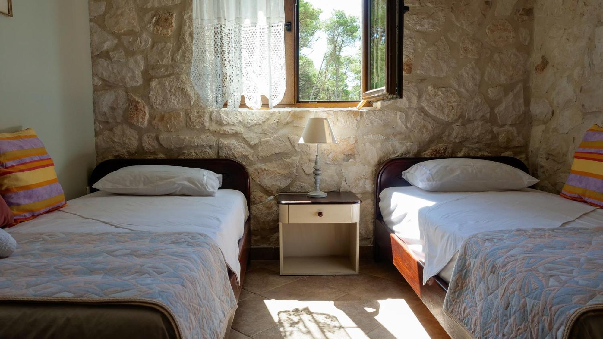 Fterini Sterna & Alletri Apartment *