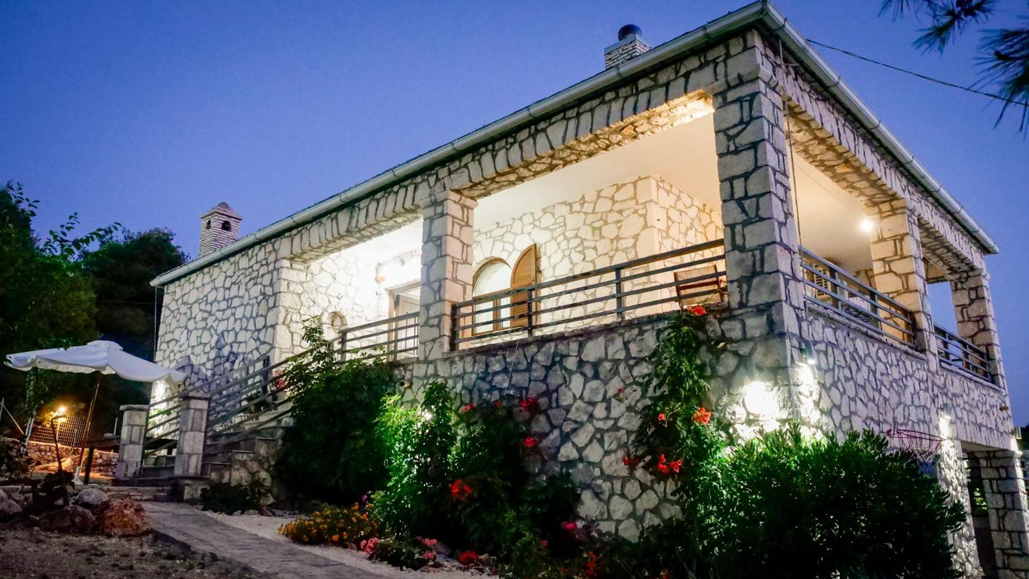 Fterini Sterna & Alletri Apartmán *