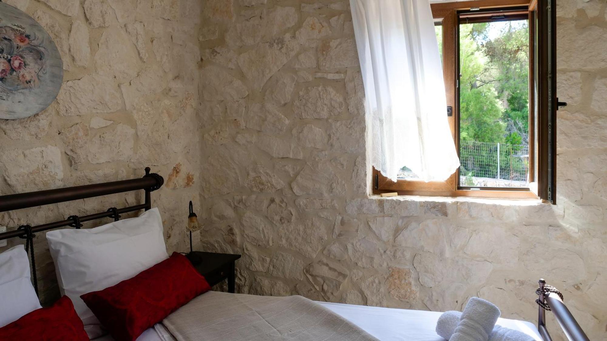 Apartment Fterini Sterna & Alletri
