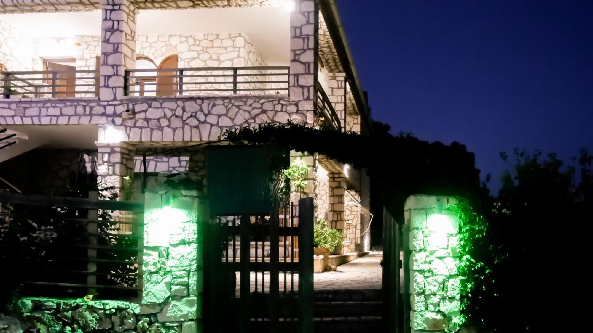 Fterini Sterna & Alletri Apartment
